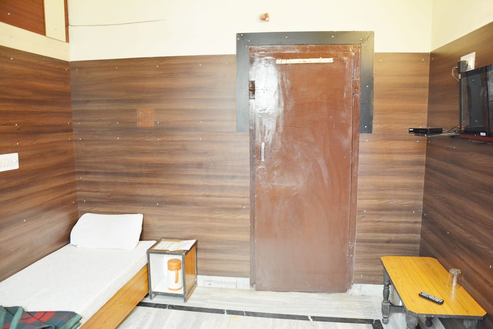 Hotel Abhineet Palace